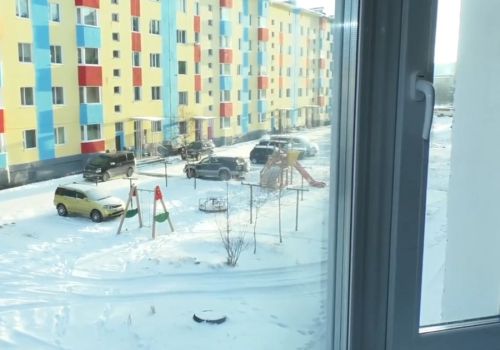 В Хасынском округе Колымы продолжают модернизировать жилфонд