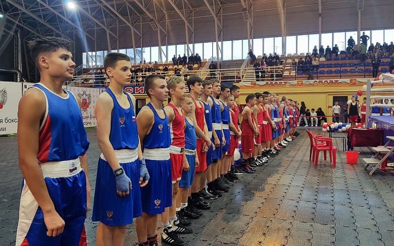 XXI турнир по боксу памяти Евгения Бурмистрова стартовал в Магадане
