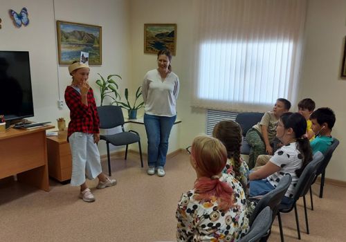 В краеведческом музее Сеймчана провели познавательную экскурсию для школьников