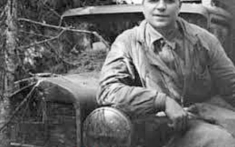 КАК 22-ЛЕТНИЙ ШОФЕР ПРИВЕЗ В БЛОКАДНЫЙ ЛЕНИНГРАД НОВОГОДНИЕ ПОДАРКИ ДЛЯ ДЕТЕЙ (0+)