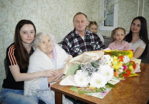 На сотом году ушла из жизни старожил колымского поселка Палатка Александра Васильева