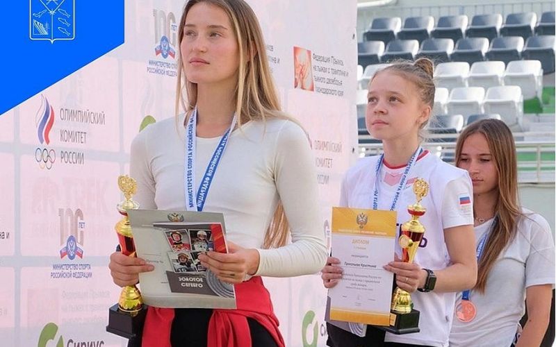 Колымская летающая лыжница Александра Кустова взяла серебро Чемпионата России на большом олимпийском трамплине