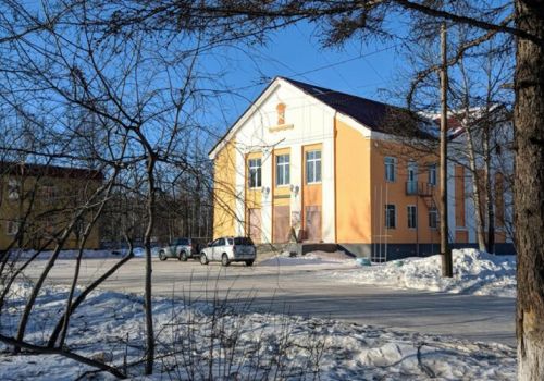 В колымском поселке Стекольный заканчивают капитальный ремонт Дома культуры
