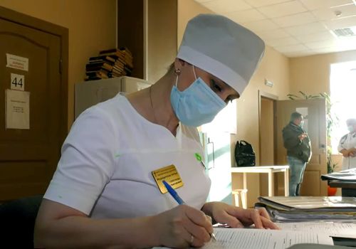 Четыре земских доктора приехали работать в колымский поселок
