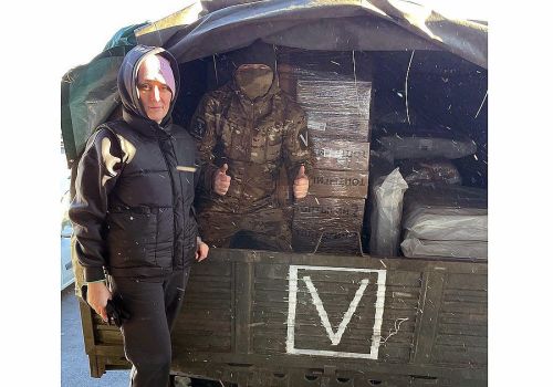 Волонтер из колымского Сеймчана поехала в Ростов-на-Дону и помогает собирать помощь для земляков в зоне СВО