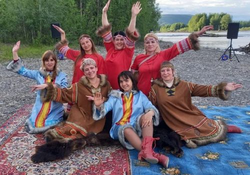 Фольклорный летний праздник «Шахадьибэ» провели в Сеймчане на Колыме